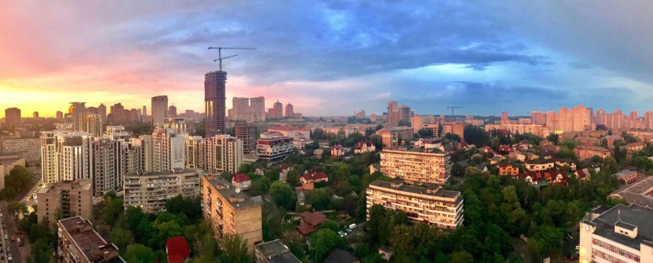 Eco Apartments In French Quarter Kiev Exteriör bild